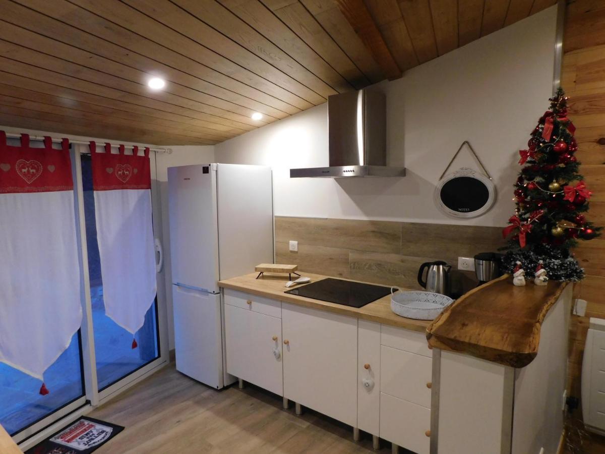 Logement Paisible A La Campagne Aubarede 外观 照片