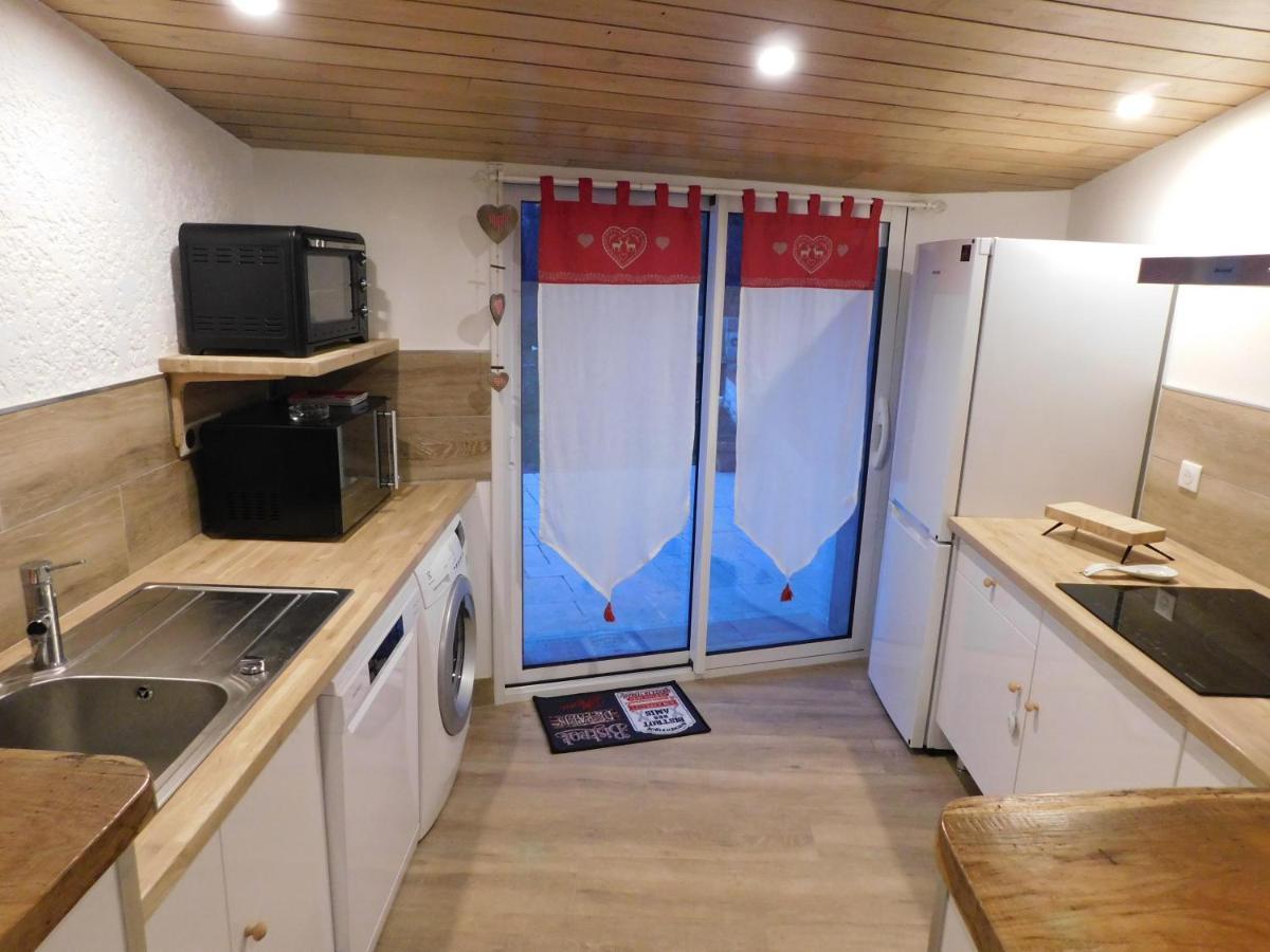 Logement Paisible A La Campagne Aubarede 外观 照片