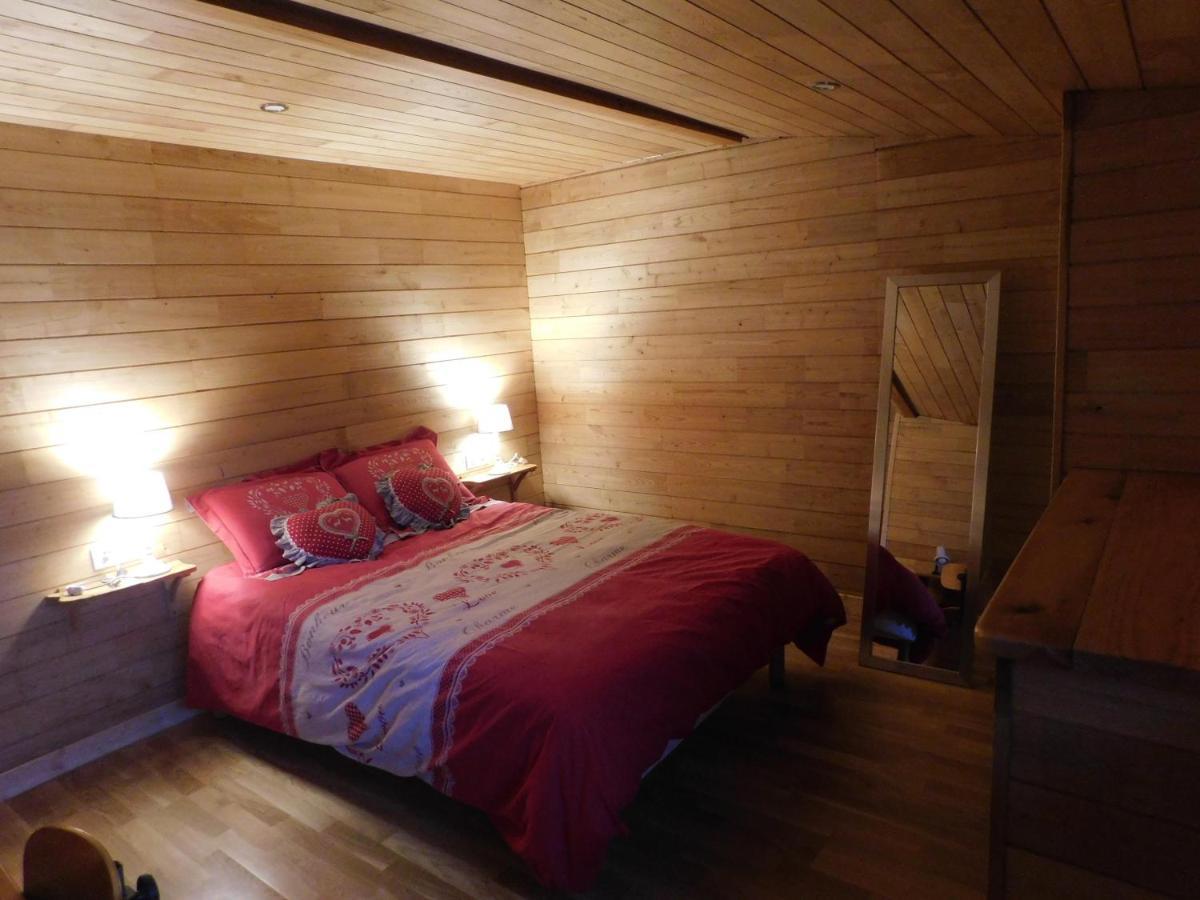 Logement Paisible A La Campagne Aubarede 外观 照片